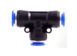 Фитинг Т-образный 4мм пластиковый БелАК (БАК.90304)(п9429)