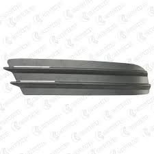 Накладка бампера MAN TGS правая (TD0957027R) (к5817)