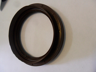 Сальник фланца редуктора среднего моста передний (95x125x14/27,5) (R16T230W) FAW J6 (2502055А0Е)