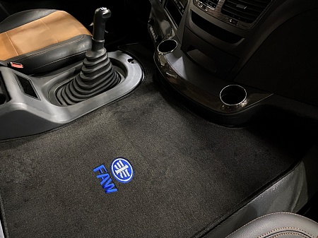 Комплект ковров салона текстильные FAW 3310,3250 салон+моторный отсек(FJ6STTEX3250)(Ф9335)