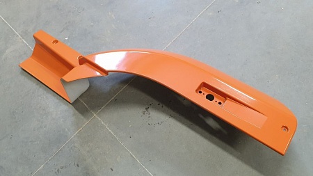 Крыло левое передняя часть (рестайлинг) (без спальника) оранж (Ориг) (63501-8403015-50)(КК0102)