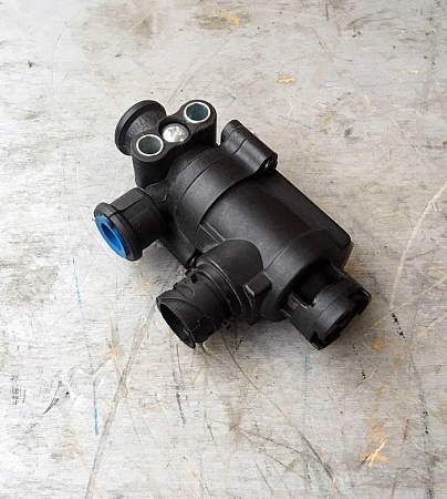 Кран отопителя электрический Shacman X3000 (DZ14251841013)(Ф7203)